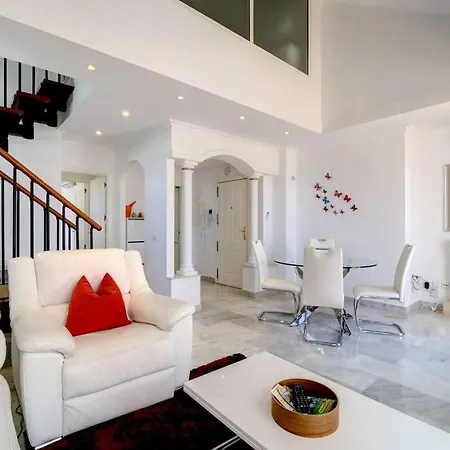 アパート Puerto Banus Penthouse Duplex Corner マルベーリャ
