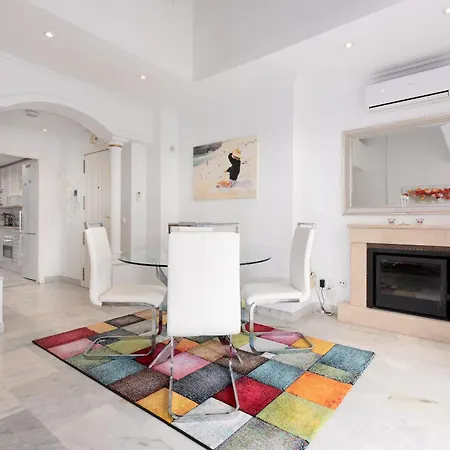 Puerto Banus Penthouse Duplex Corner マルベーリャ
