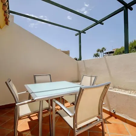 Puerto Banus Penthouse Duplex Corner 公寓 *