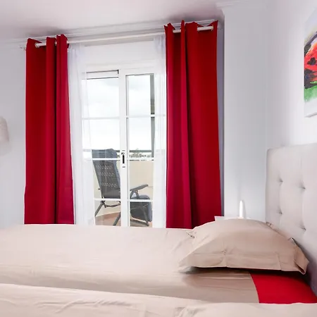 Puerto Banus Penthouse Duplex Corner 公寓 *